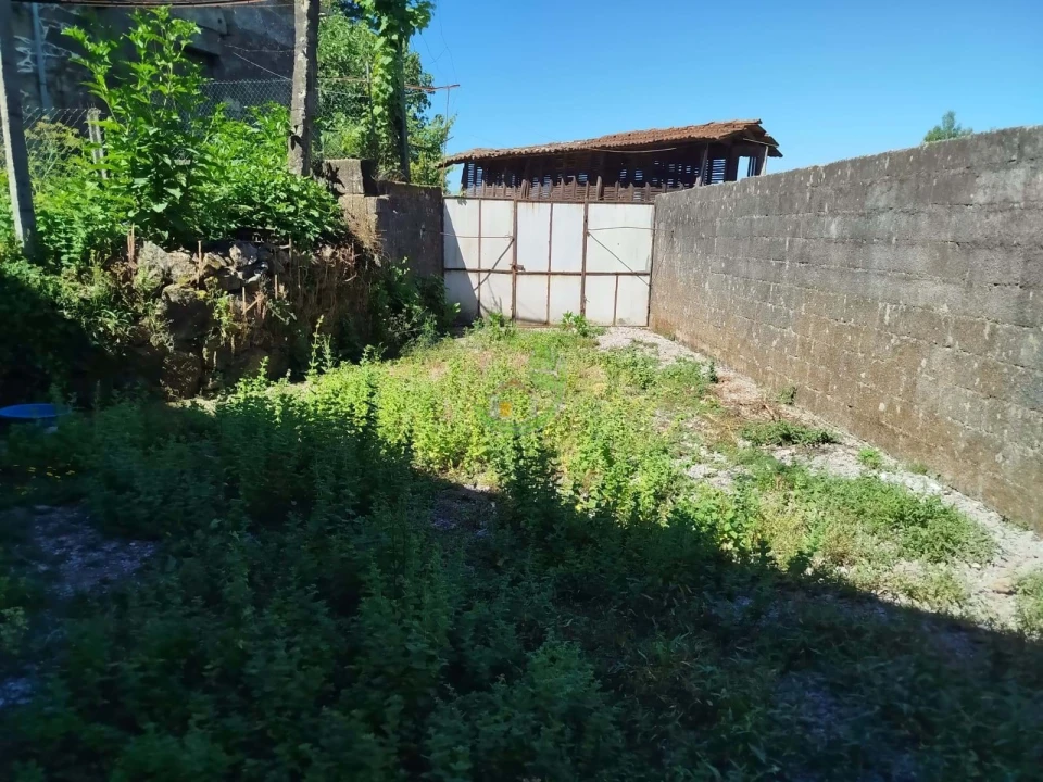 Apartamento T2 para Venda em Ribeira do Neiva Foto 24