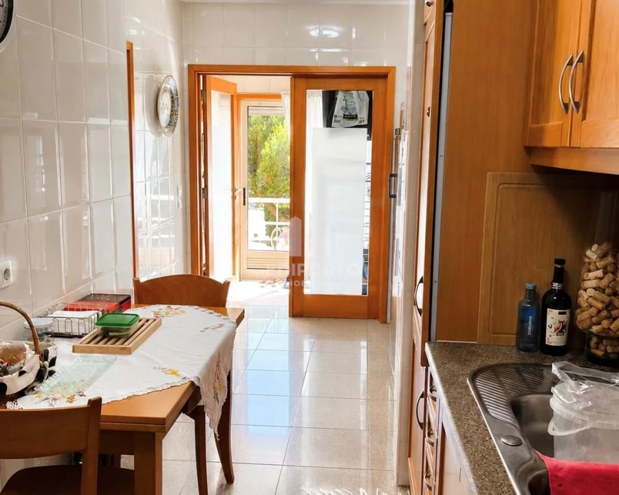 Apartamento T2 para Venda em Esmoriz Foto 6