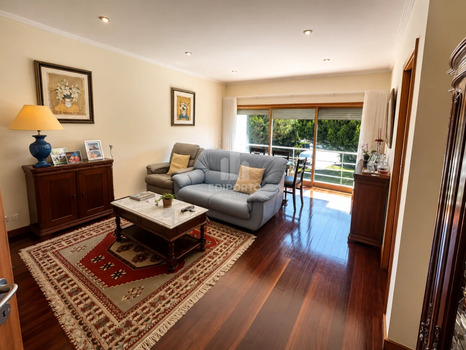 Apartamento T2 para Venda em Esmoriz Foto 3