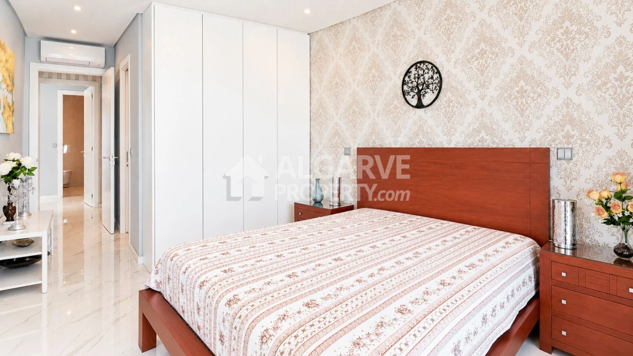 Apartamento T3 para Venda em Quarteira Foto 24
