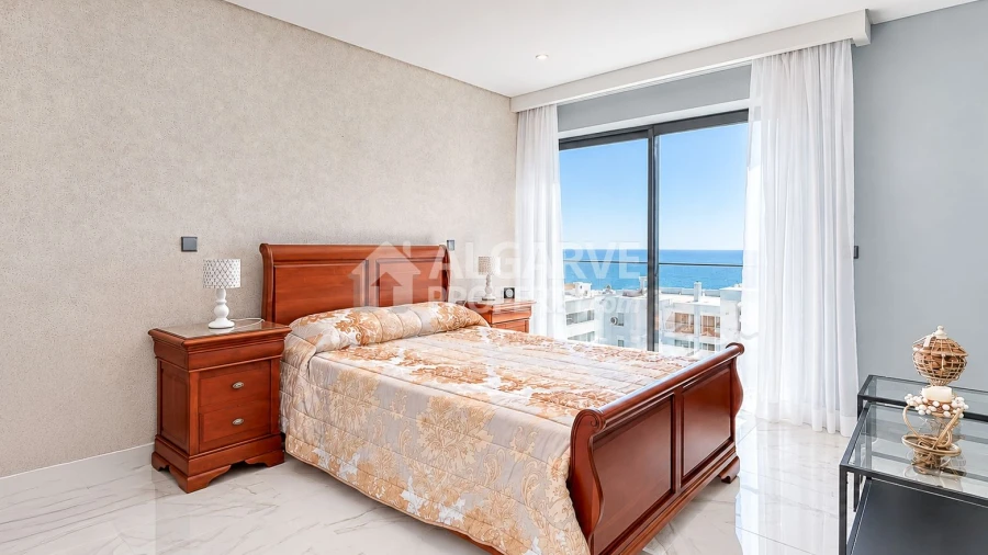 Apartamento T3 para Venda em Quarteira Foto 5