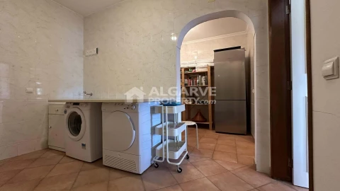 Moradia T5 para Venda em Almancil