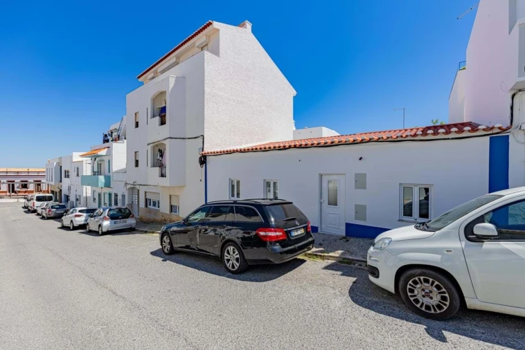 Moradia T2 para Venda em Albufeira e Olhos de Água Foto 2