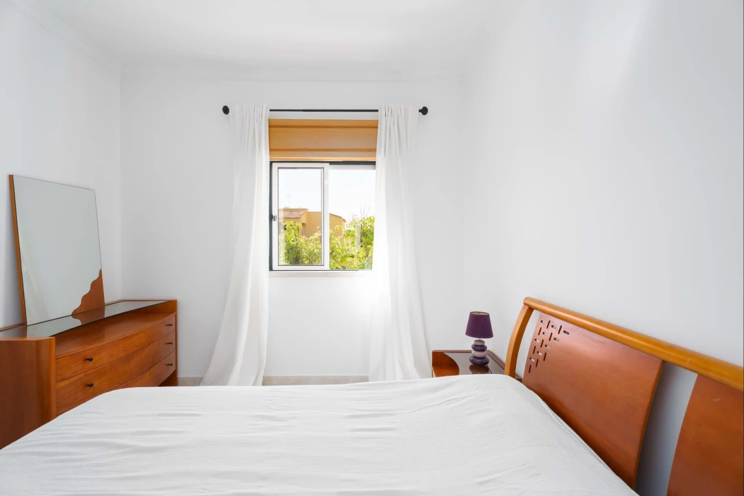 Apartamento T2 para Venda em Quarteira Foto 17