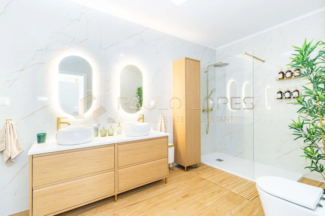 Moradia T3 para Venda em Santa Maria, São Pedro e Matacães Foto 7
