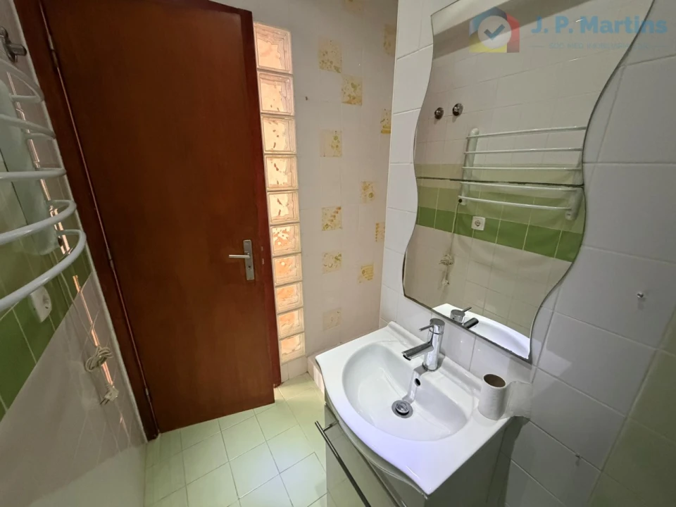 Apartamento T3 para Venda em Almada, Cova da Piedade, Pragal e Cacilhas Foto 27