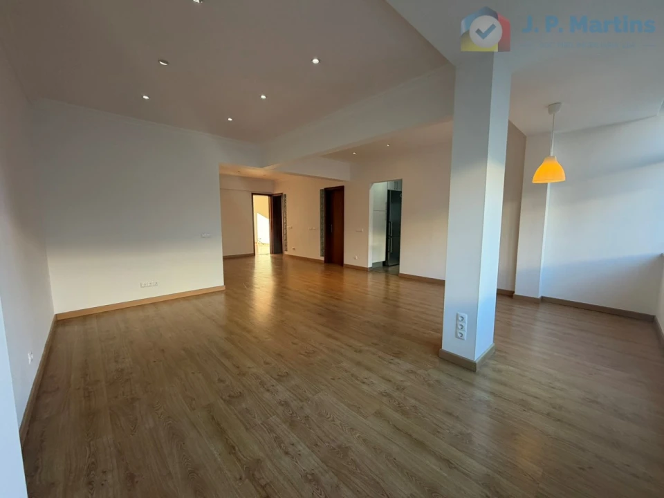 Apartamento T3 para Venda em Almada, Cova da Piedade, Pragal e Cacilhas Foto 5