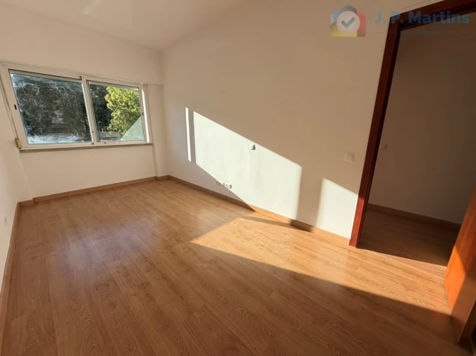 Apartamento T3 para Venda em Almada, Cova da Piedade, Pragal e Cacilhas Foto 18