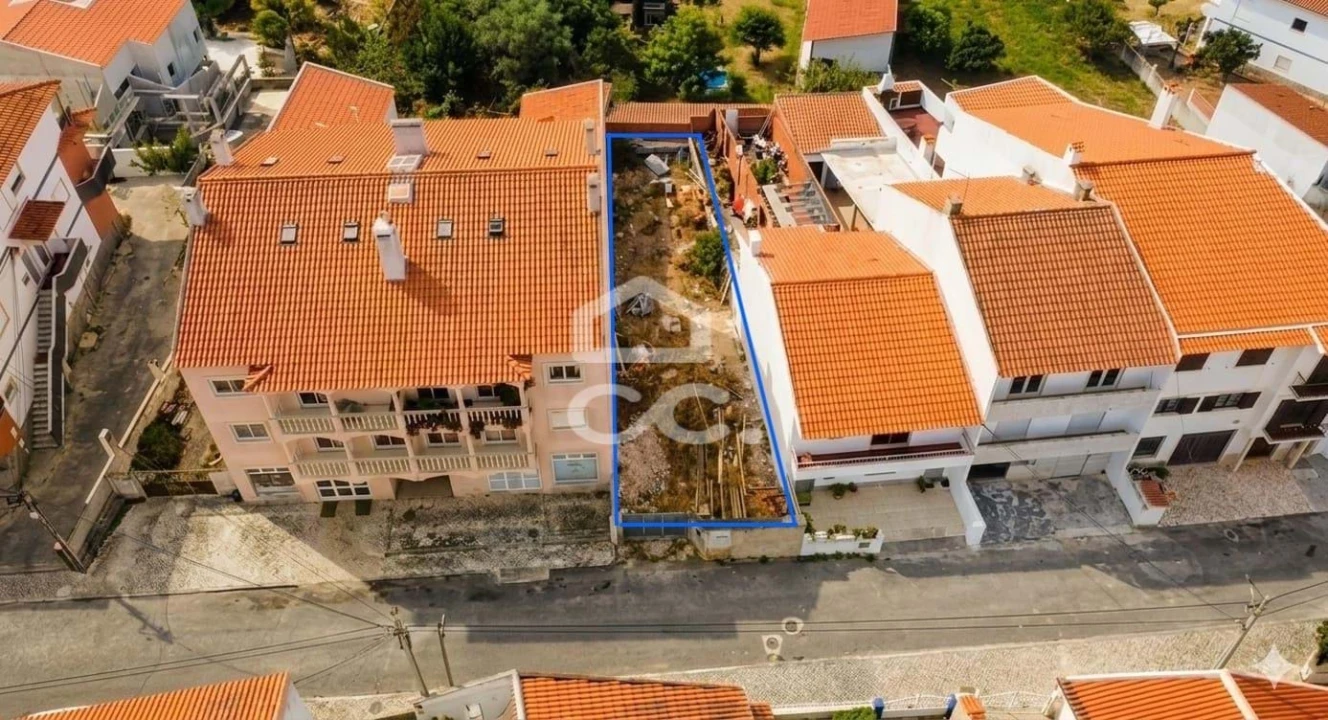 Terreno para Venda em Foz do Arelho Foto 2