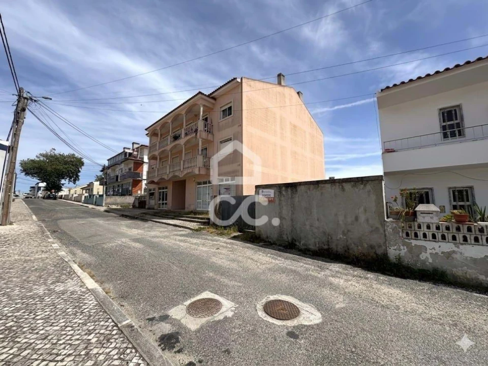 Terreno para Venda em Foz do Arelho Foto 4