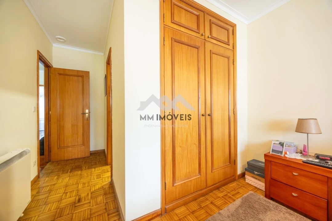 Apartamento T2 para Venda em Cidade da Maia Foto 15