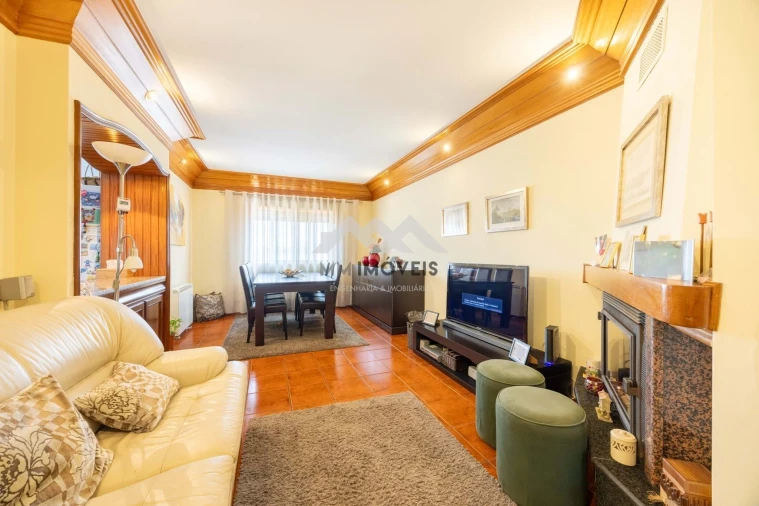 Apartamento T2 para Venda em Cidade da Maia Foto 18