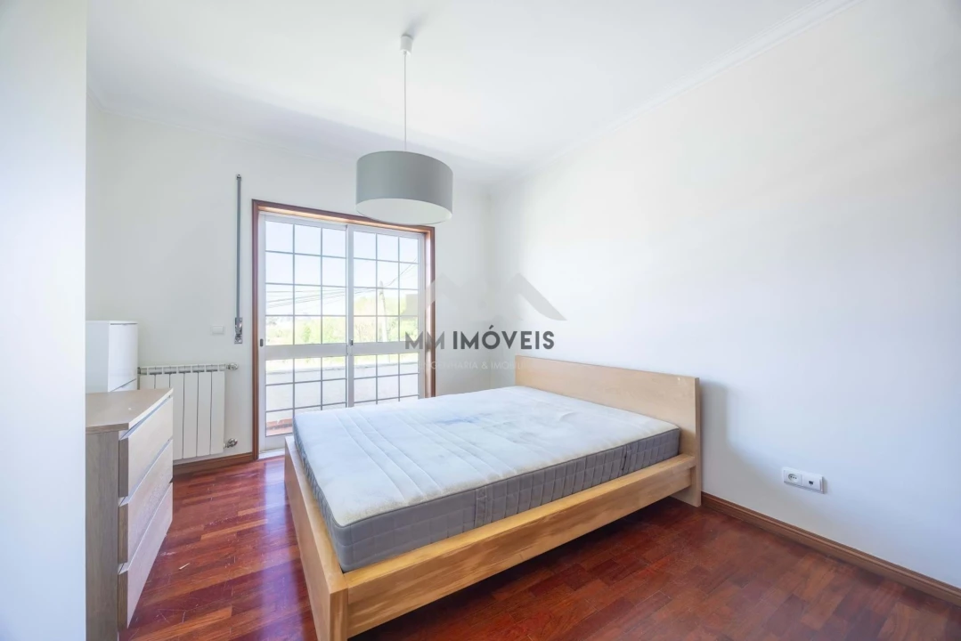 Moradia T4 para Venda em Santa Marinha e São Pedro da Afurada Foto 11