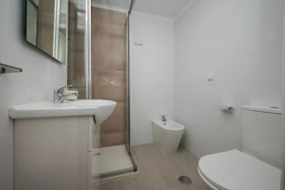 Apartamento T2 para Arrendamento em Venteira