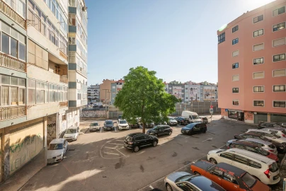 Apartamento T2 para Arrendamento em Venteira