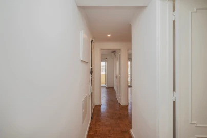 Apartamento T2 para Arrendamento em Venteira