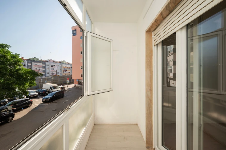 Apartamento T2 para Arrendamento em Venteira Foto 5