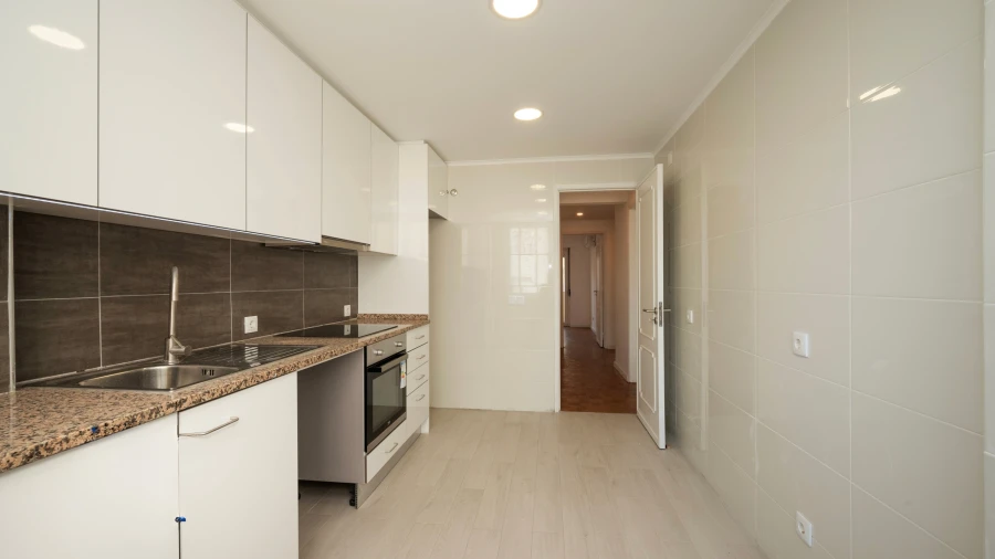 Apartamento T2 para Arrendamento em Venteira