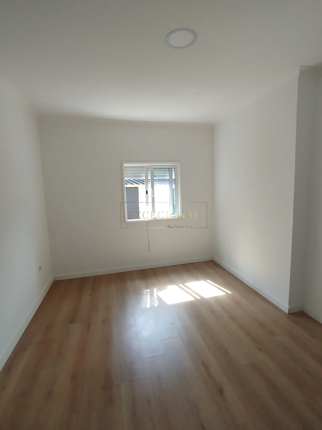 Moradia T6 para Venda em Santa Marinha e São Pedro da Afurada Foto 4