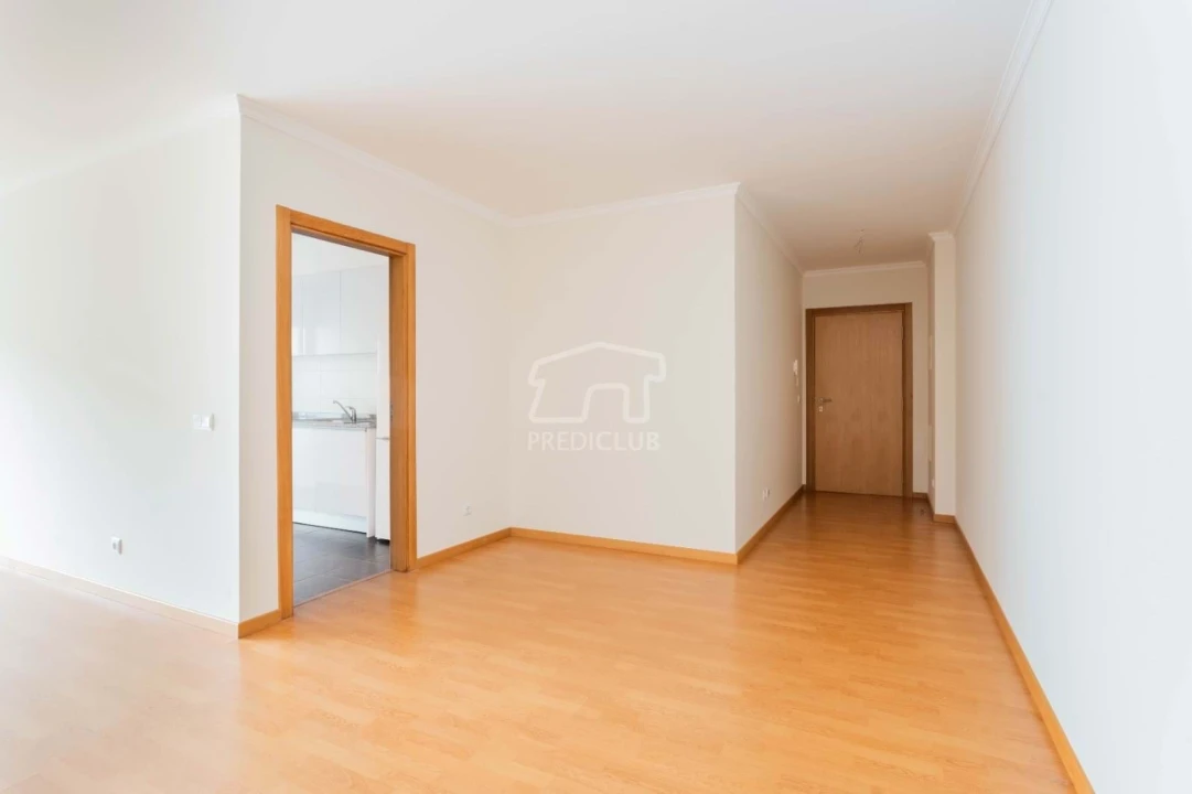 Apartamento T2 para Venda em Caniço Foto 8