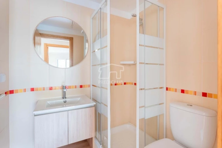 Apartamento T2 para Venda em Caniço Foto 5
