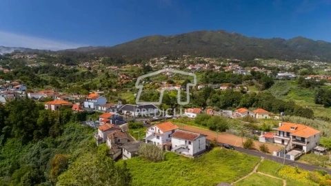 Moradia T3 para Venda em Santana