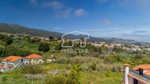 Moradia T3 para Venda em Santana