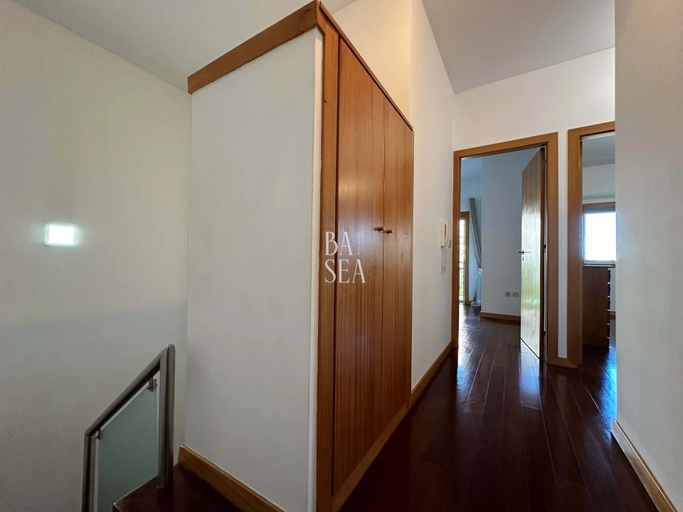 Apartamento T3 para Arrendamento em Nogueiró e Tenões Foto 11