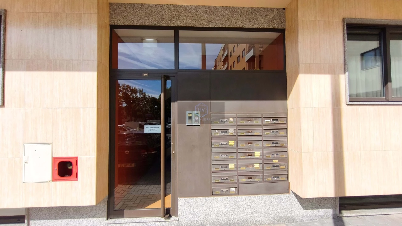 Apartamento para Venda em Braga (Maximinos, Sé e Cividade) Foto 2