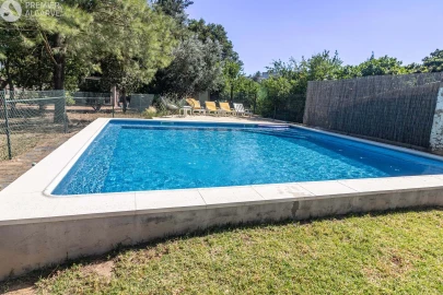 Moradia T5 para Venda em Loule (São Clemente)