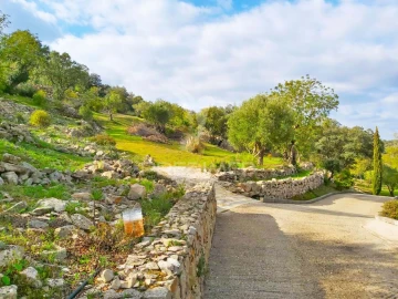 Moradia T3 para Venda em Santa Barbara de Nexe