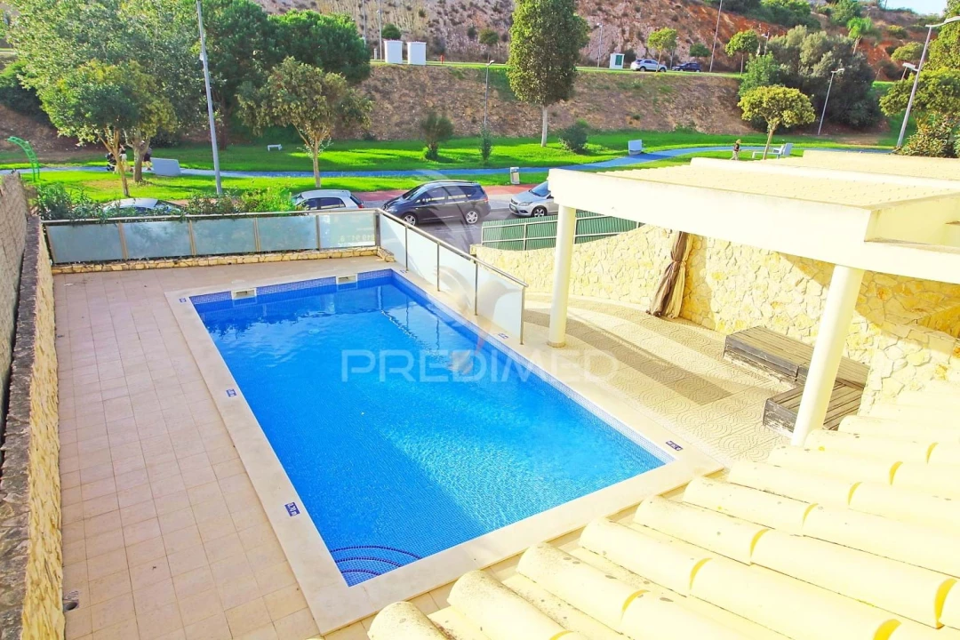 Moradia T3 para Venda em Albufeira e Olhos de Água Foto 4