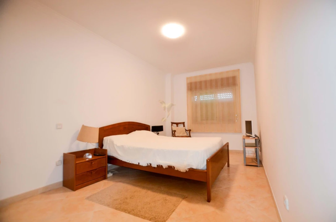 Apartamento T2 para Venda em Albufeira e Olhos de Água Foto 11