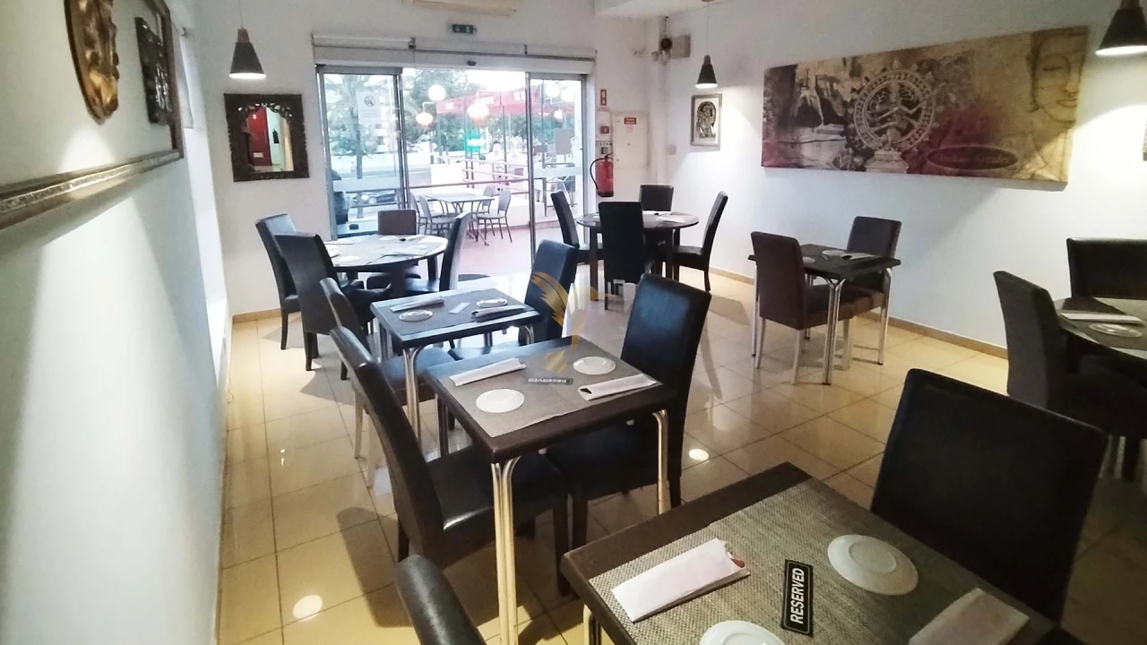 Negócio para Venda em Albufeira e Olhos de Água Foto 3