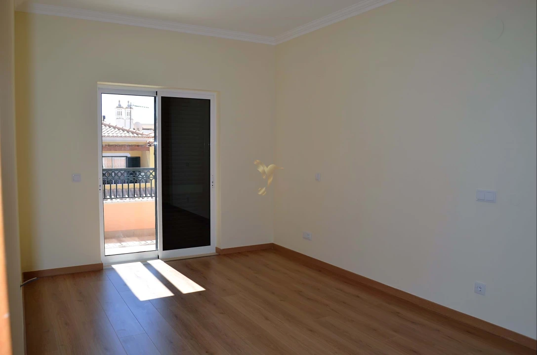 Moradia T4 para Venda em Silves Foto 31