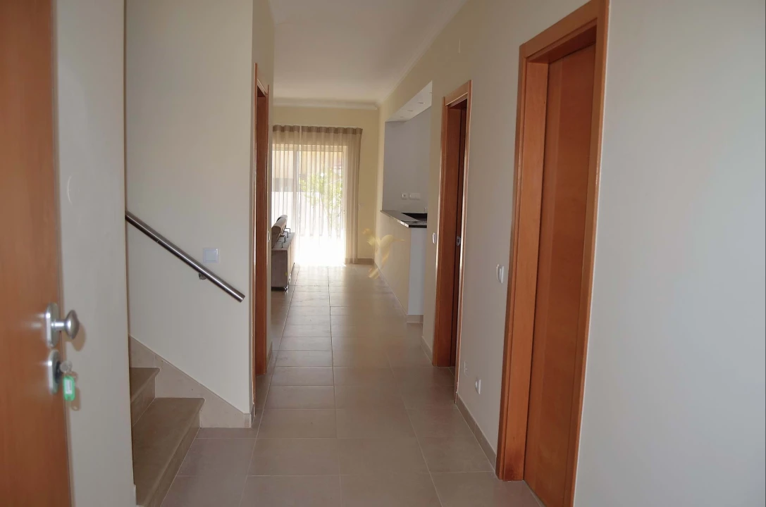Moradia T4 para Venda em Silves Foto 4