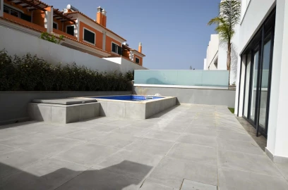 Moradia T4 para Venda em Silves