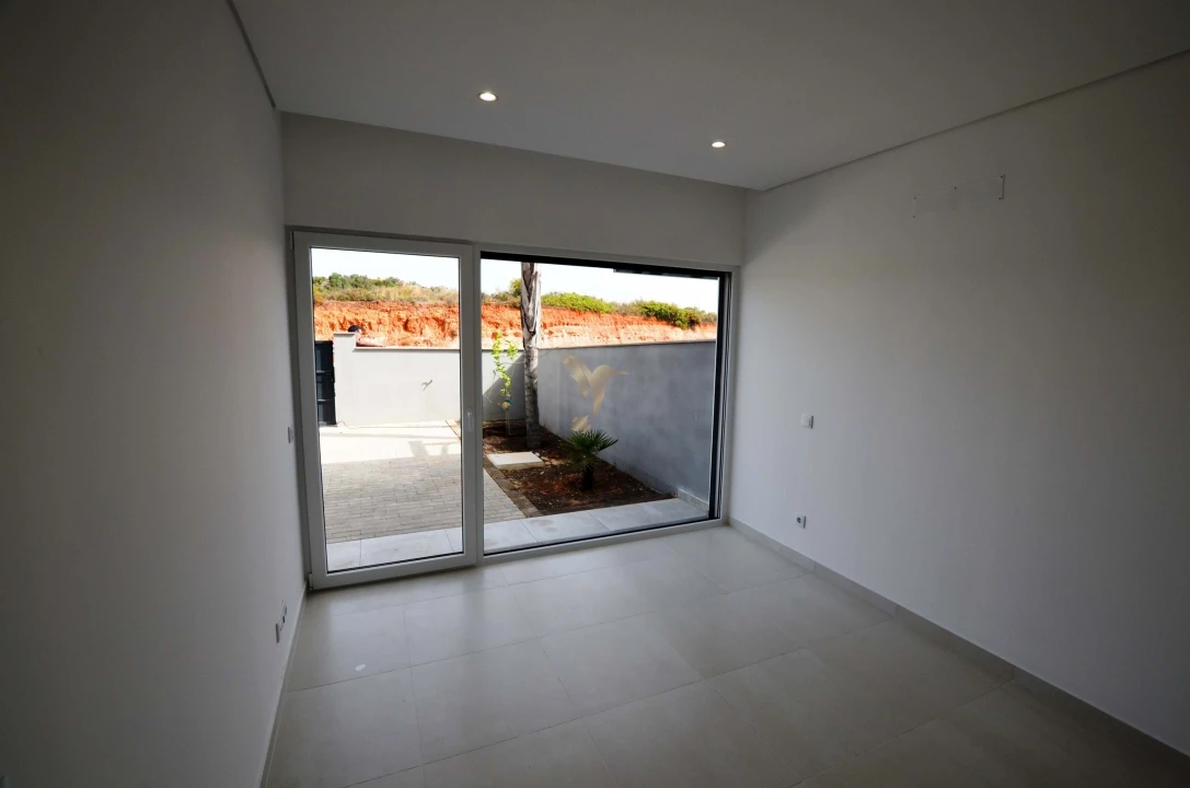 Moradia T4 para Venda em Silves Foto 17