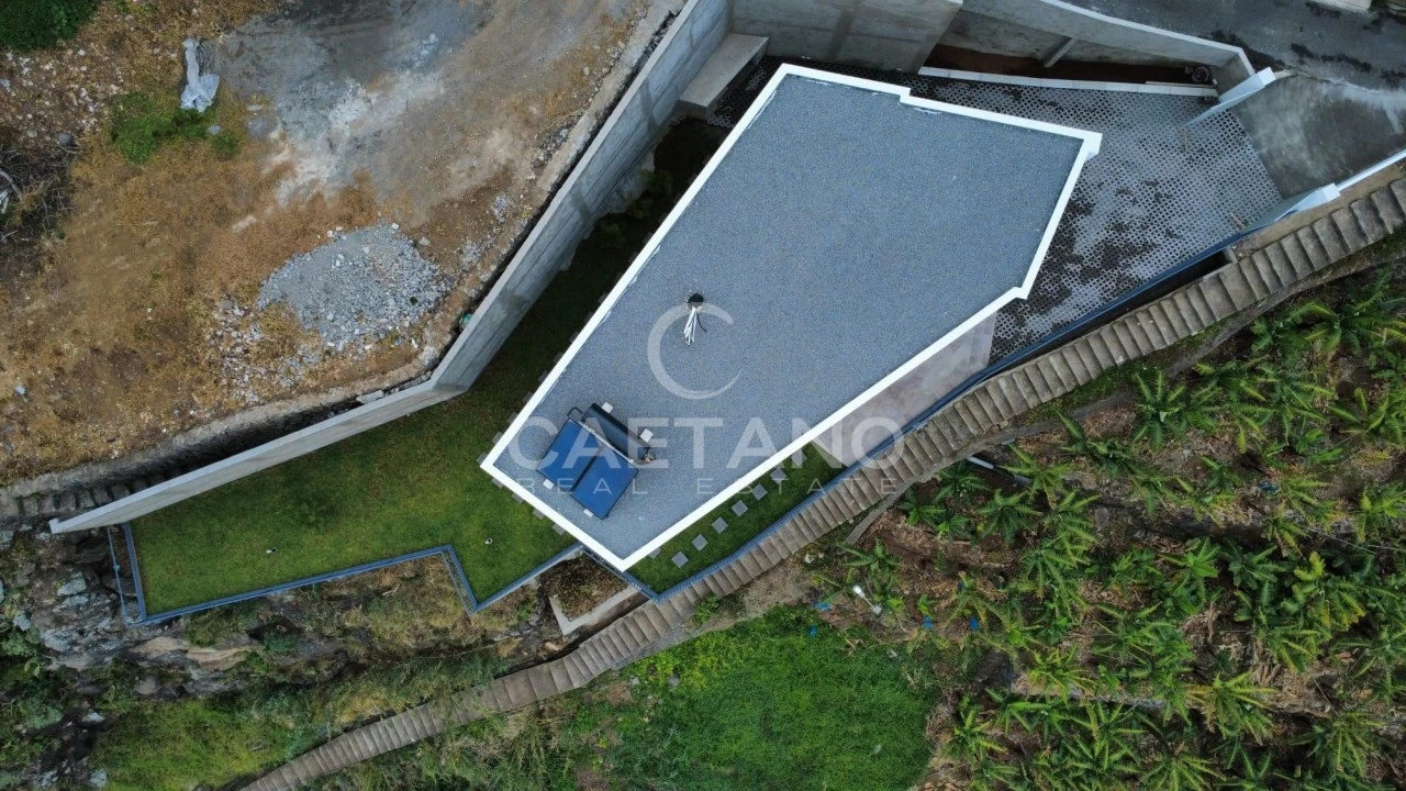 Moradia T3 para Venda em Tabua Foto 4