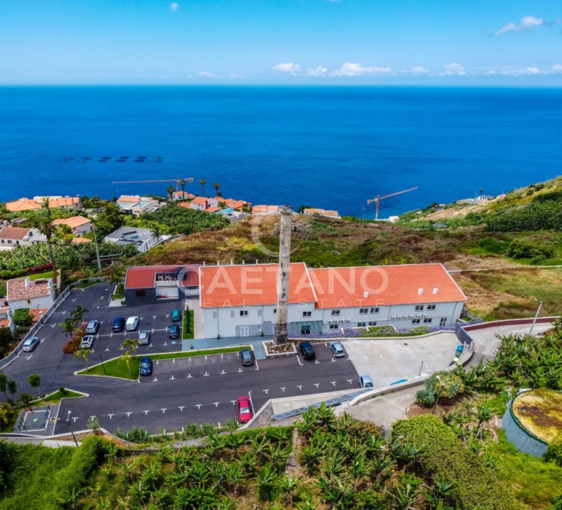 Negócio para Venda em Arco da Calheta Foto 3