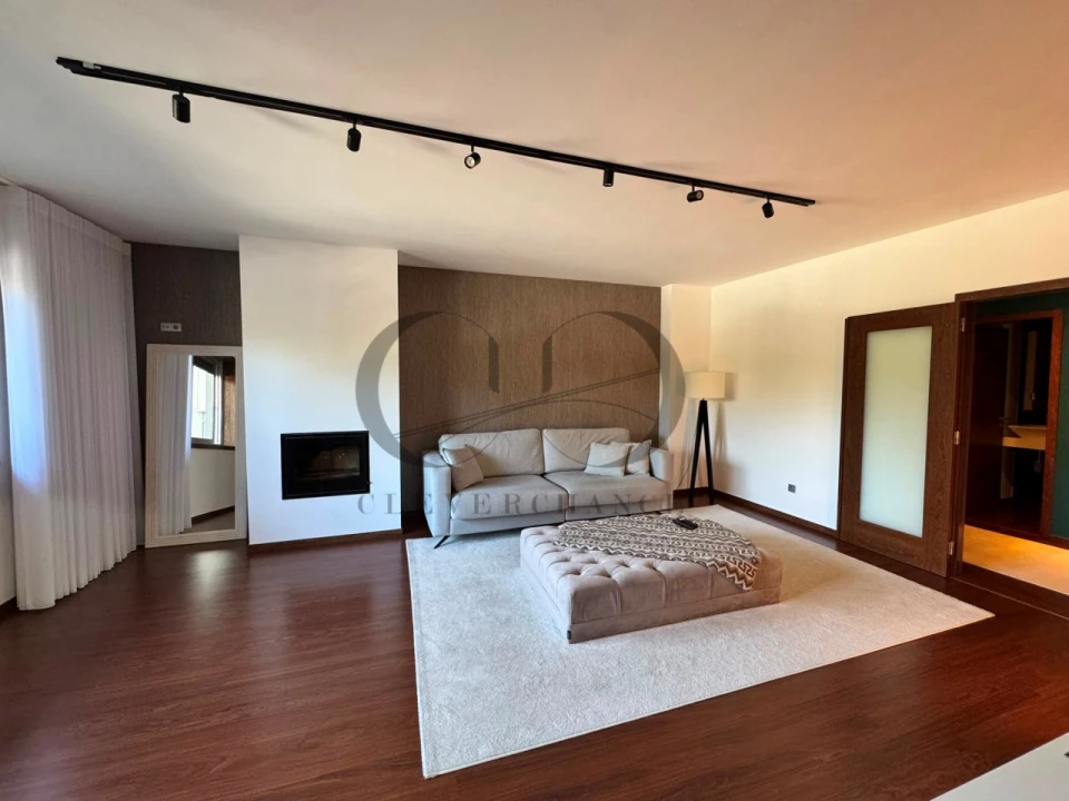Apartamento T3 para Venda em Vilar de Andorinho Foto 5