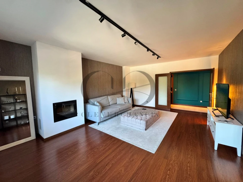Apartamento T3 para Venda em Vilar de Andorinho Foto 4