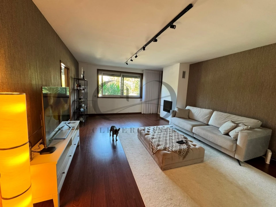 Apartamento T3 para Venda em Vilar de Andorinho Foto 2