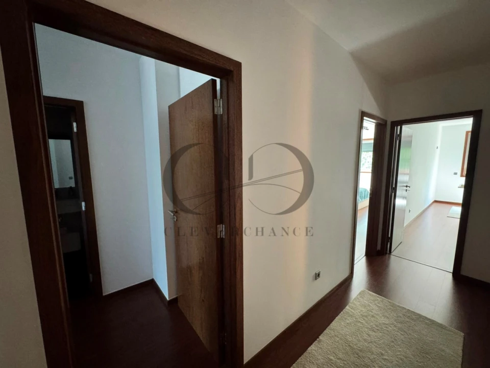 Apartamento T3 para Venda em Vilar de Andorinho Foto 14