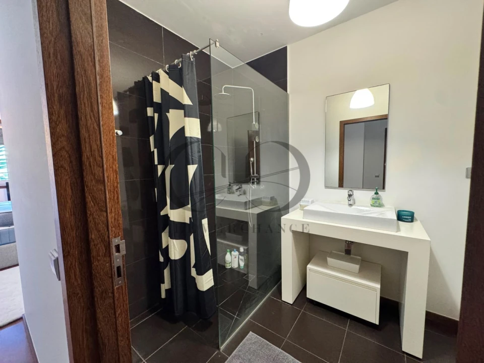 Apartamento T3 para Venda em Vilar de Andorinho Foto 15