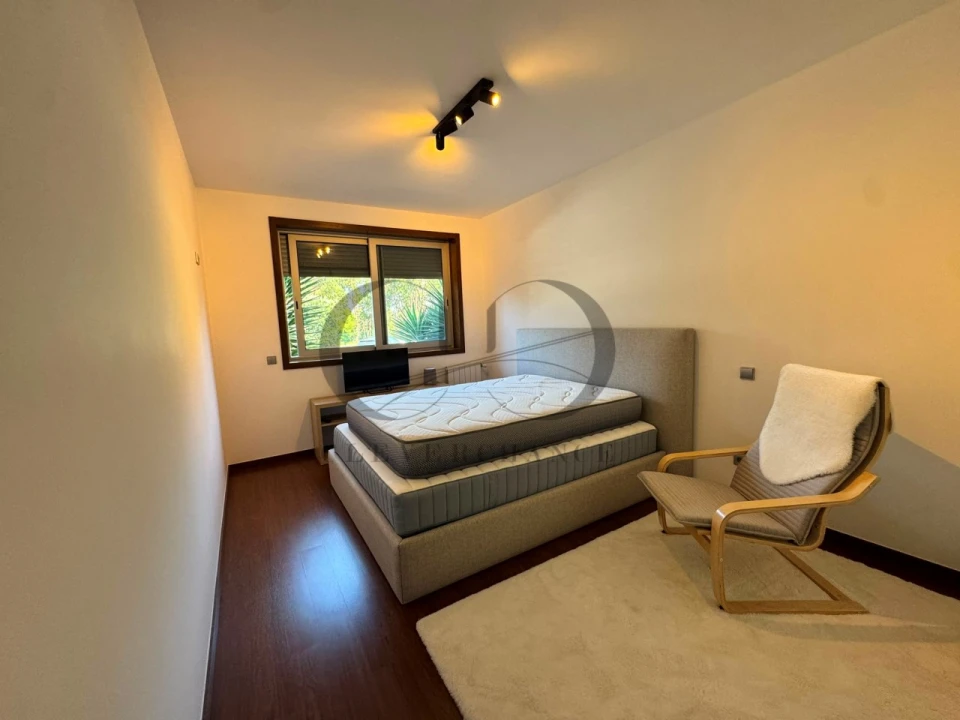 Apartamento T3 para Venda em Vilar de Andorinho Foto 17