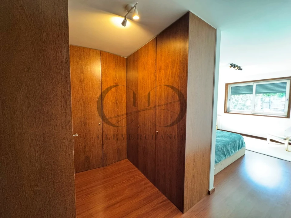 Apartamento T3 para Venda em Vilar de Andorinho Foto 24