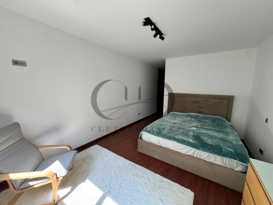 Apartamento T3 para Venda em Vilar de Andorinho Foto 31