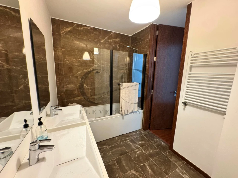 Apartamento T3 para Venda em Vilar de Andorinho Foto 33