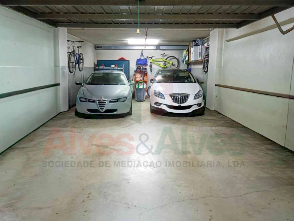 Apartamento T3 para Venda em Cidade da Maia Foto 2